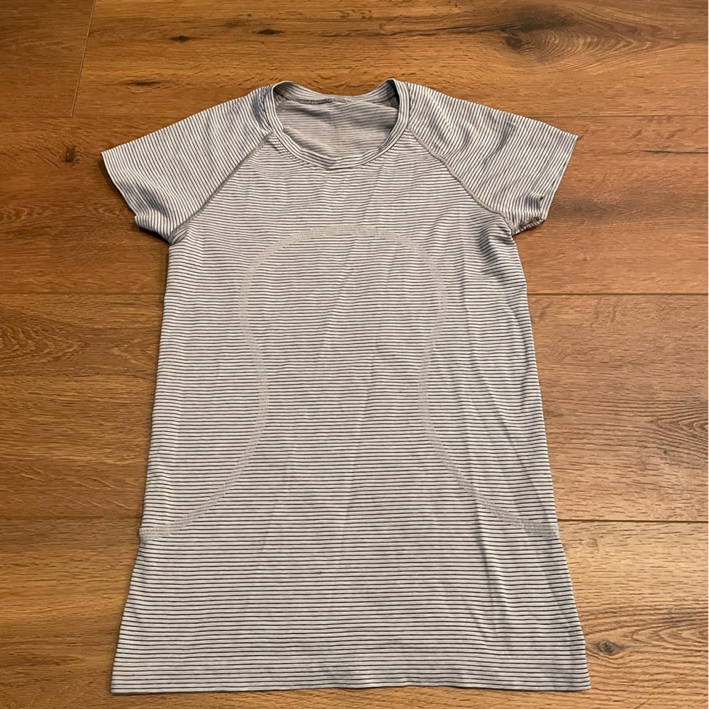 Lululemon swiftly tech size 6